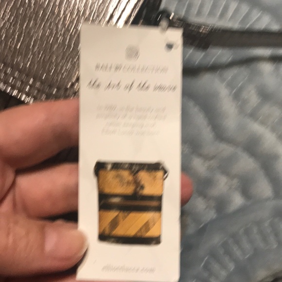 Purse - Picture 6 of 7